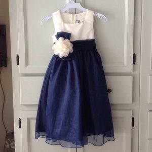 Girls dress/flower girl/special occasion